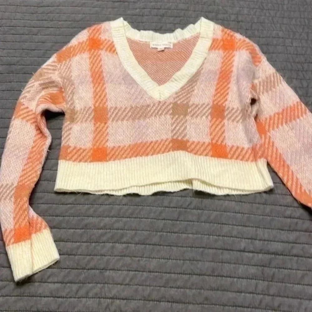 Honey Punch Cropped Fuzzy Plaid Sweater Small